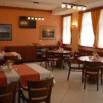 Podhradie 3*
