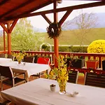Podhradie Ξενοδοχείο Považská Bystrica