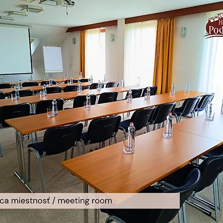 Podhradie Отель