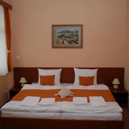 Podhradie 3*