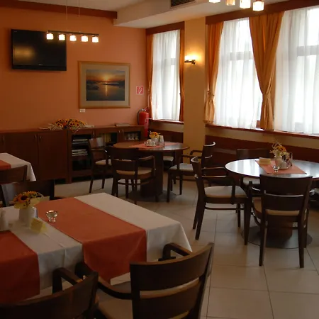 Отель Podhradie 3*